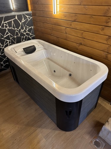 Ice bath tub chiller - tub,